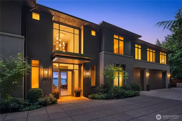 Seattle, WA 98105,4911 NE Laurelcrest LN