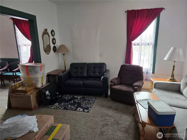 Aberdeen, WA 98520,1317 E Summit ST