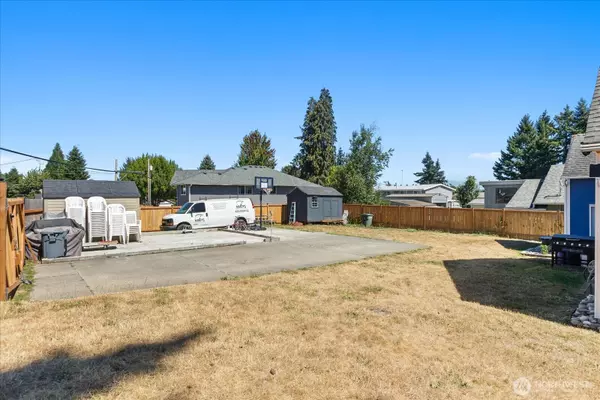 Everett, WA 98203,2323 Lexington #C AVE