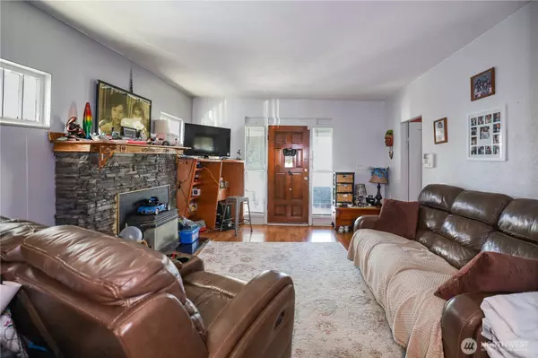 Aberdeen, WA 98520,2209 Pacific AVE