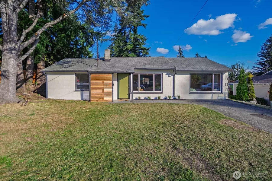 23901 59th PL W, Mountlake Terrace, WA 98043