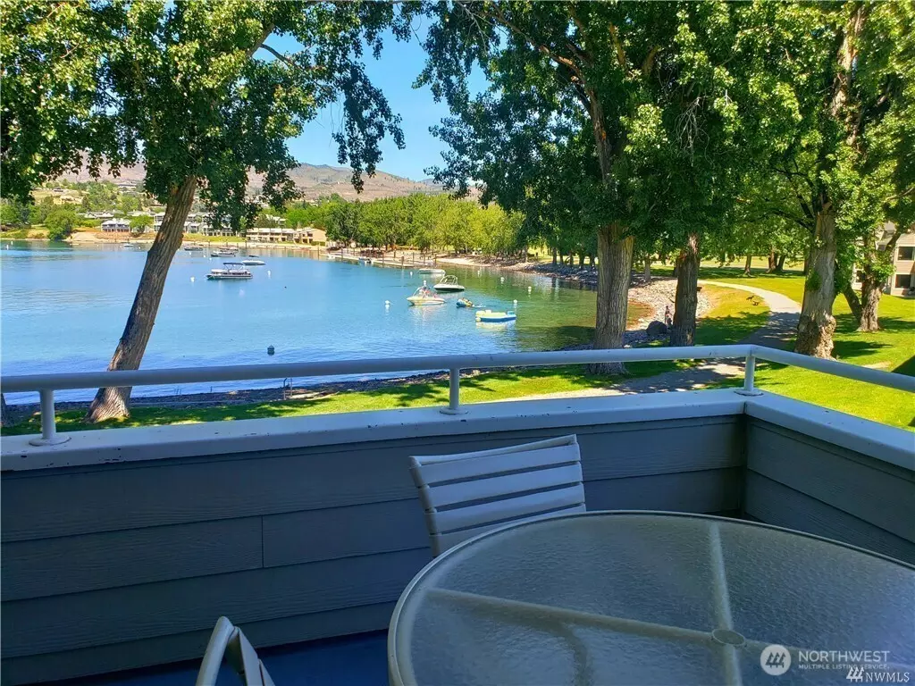 Manson, WA 98831,1 Beach 581-A