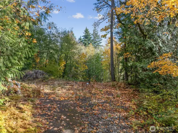 Port Orchard, WA 98366,5787 E Collins RD