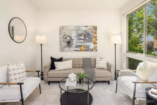 Seattle, WA 98119,3246 B 14th AVE W