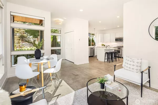 Seattle, WA 98119,3246 B 14th AVE W