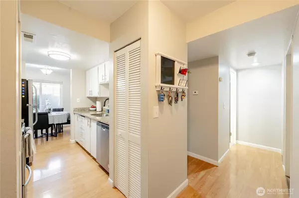 Everett, WA 98203,323 75th ST SE #A-14