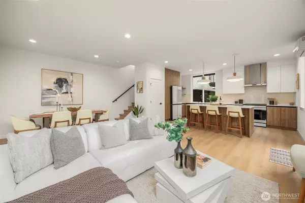 Seattle, WA 98103,1227 B N 48th ST