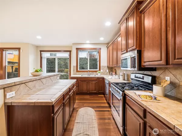 Graham, WA 98338,9432 202nd ST E