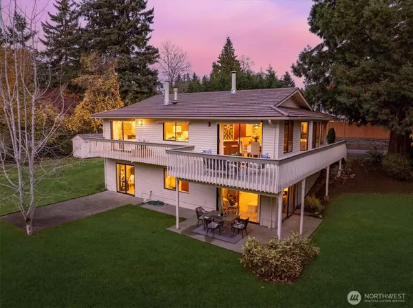 Newcastle, WA 98056,6835 113th PL SE