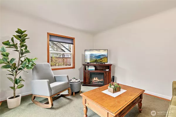 Tacoma, WA 98444,869 Wheeler ST S