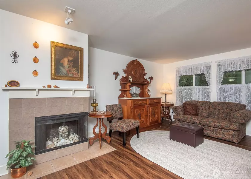 300 N 130th ST #4104, Seattle, WA 98133