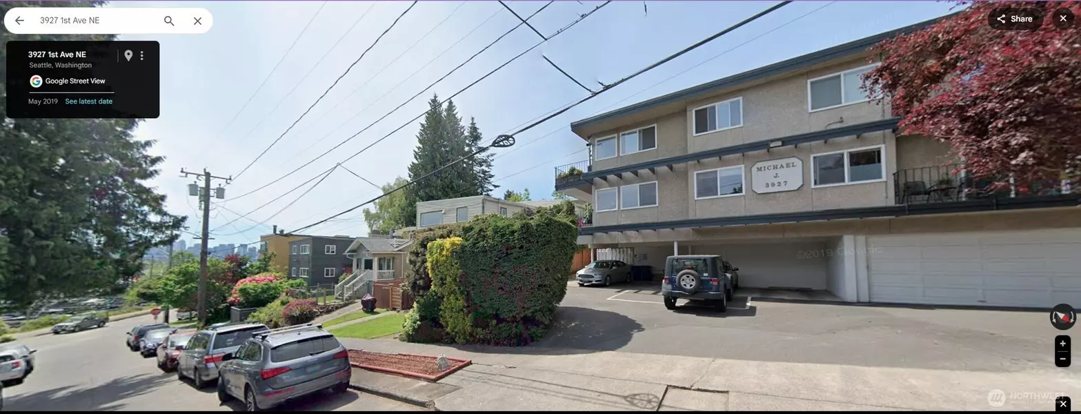 3927 1st AVE NE #31, Seattle, WA 98105