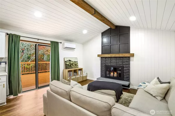 Poulsbo, WA 98370,18263 10th AVE NE