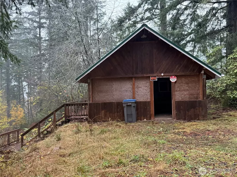 3780 S Mission RD W, Bremerton, WA 98312