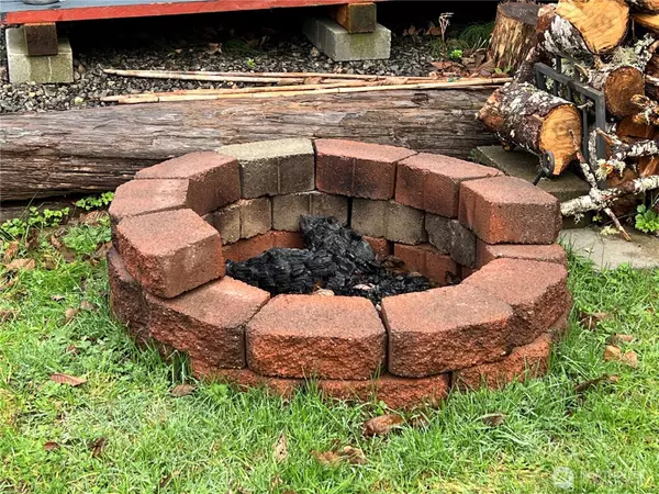 Pacific Beach, WA 98571,104 First ST N