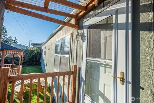 Oak Harbor, WA 98277,225 NE Ernst #25