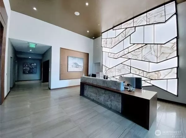 Bellevue, WA 98004,188 Bellevue Way NE #308