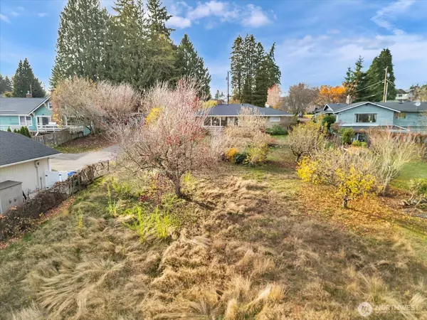 Everett, WA 98203,7723 Cascade DR