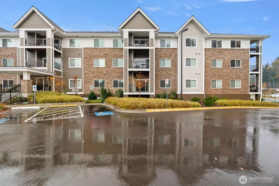 3803 17th ST SW #106, Puyallup, WA 98373