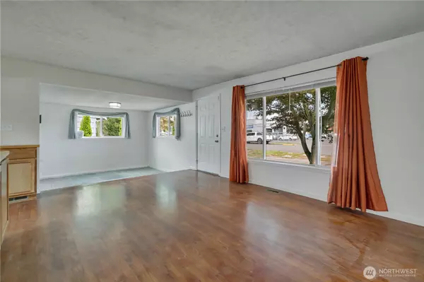 Auburn, WA 98002,505 B ST NE