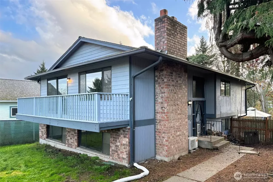 1624 W 8th ST, Port Angeles, WA 98363