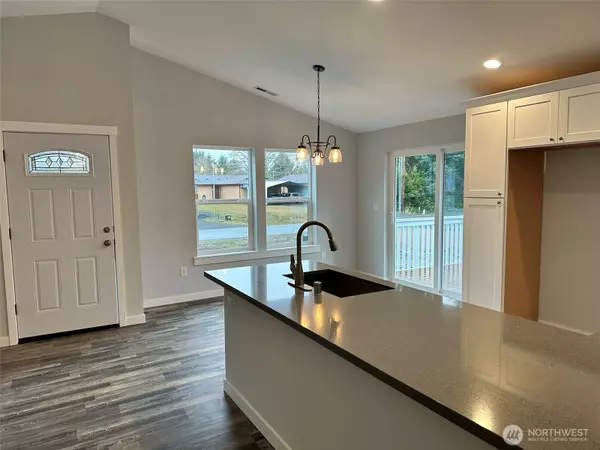 Ocean Shores, WA 98569,400 Malibu ST SW