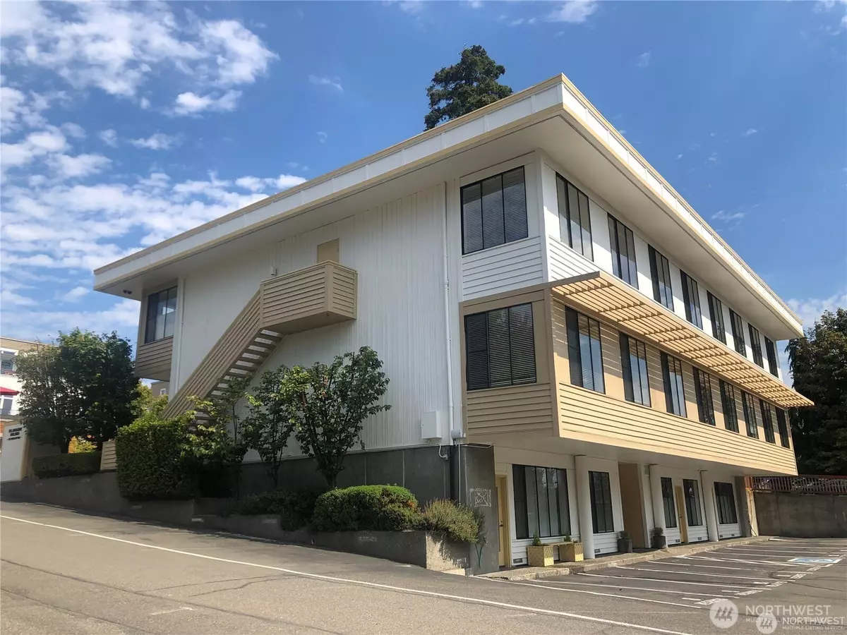 Bainbridge Island, WA 98110,755 Winslow WAY E #102