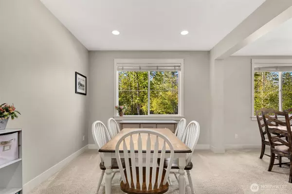 Sammamish, WA 98075,1719 271st AVE SE