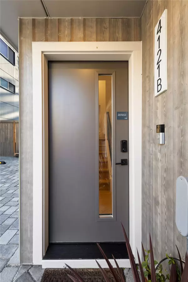 Seattle, WA 98116,4121 B Chilberg AVE SW