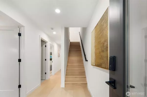 Seattle, WA 98116,4121 B Chilberg AVE SW