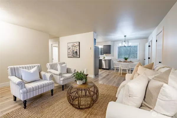 Custer, WA 98240,8030 Dean DR