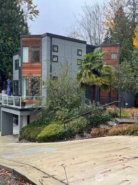 9425 110th PL NE, Kirkland, WA 98033