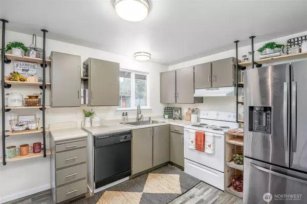 Puyallup, WA 98373,5611 104th ST E