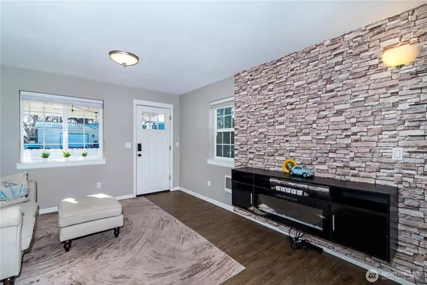 Kittitas, WA 98934,307 W 2nd AVE