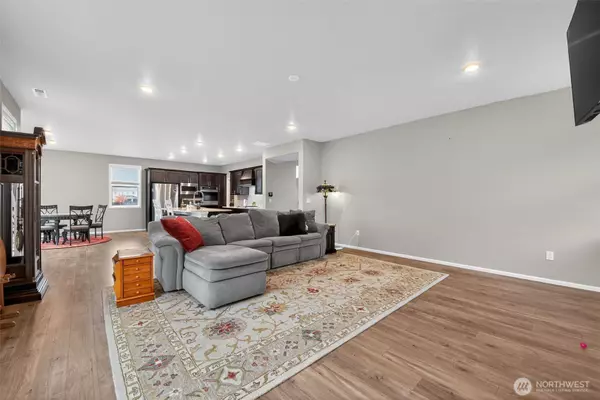 Puyallup, WA 98374,17824 128th Ave CT E