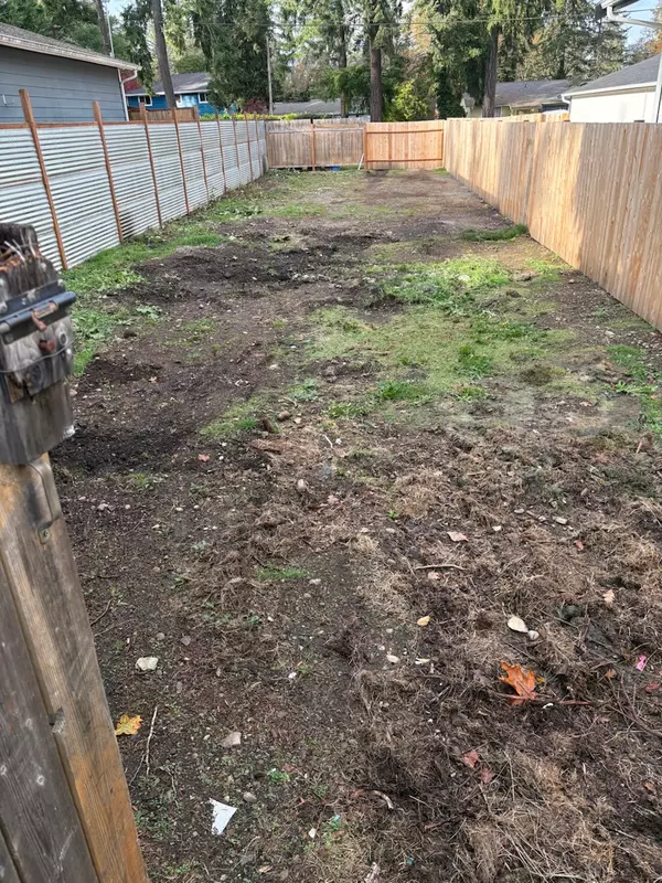 9821 Veterans DR SW, Lakewood, WA 98498