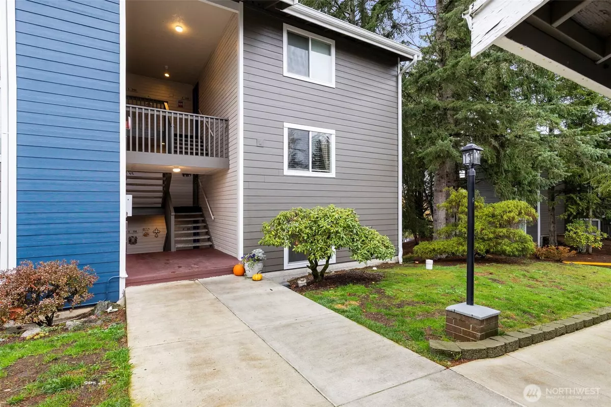 Poulsbo, WA 98370,20161 Vikings Crest LOOP NE #5-106