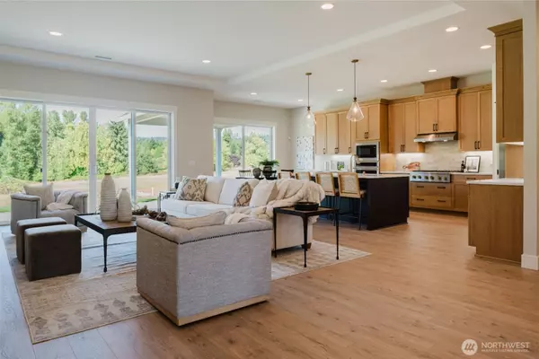 Bonney Lake, WA 98391,15204 210th AVE E #984