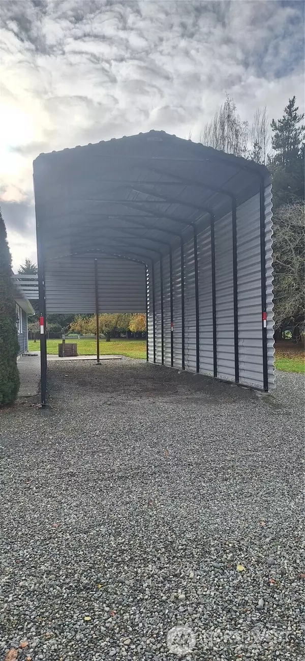 Sequim, WA 98382,113 Gold Dust LN