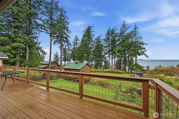 Lummi Island, WA 98262,2533 Island View LN