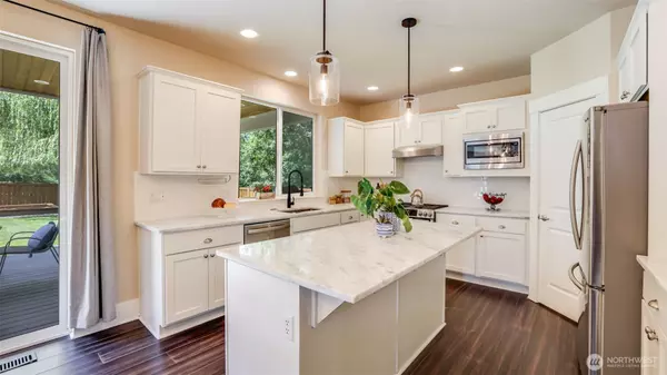 Renton, WA 98059,5120 NE 9th PL