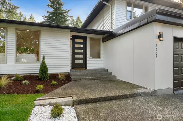 University Place, WA 98466,8902 45th ST W