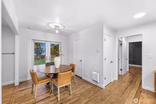 Shoreline, WA 98155,16040 26th AVE NE