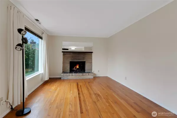 Seattle, WA 98146,1316 SW 116th ST