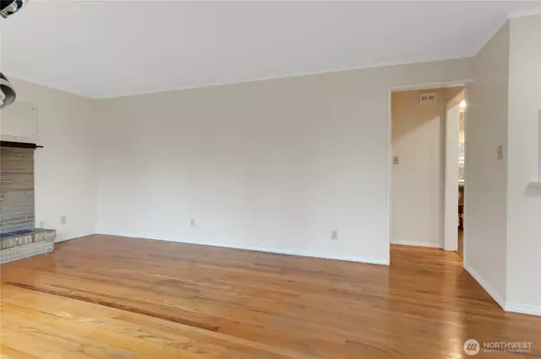 Seattle, WA 98146,1316 SW 116th ST