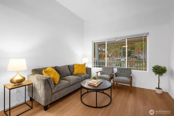 Bothell, WA 98012,820 Grimes RD