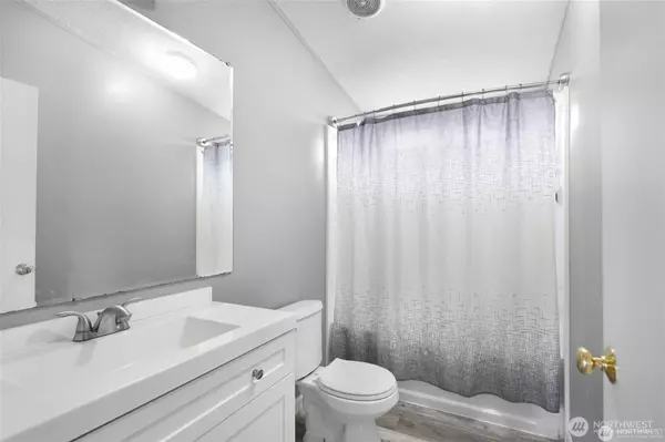 Castle Rock, WA 98611,705 SW 1 ST