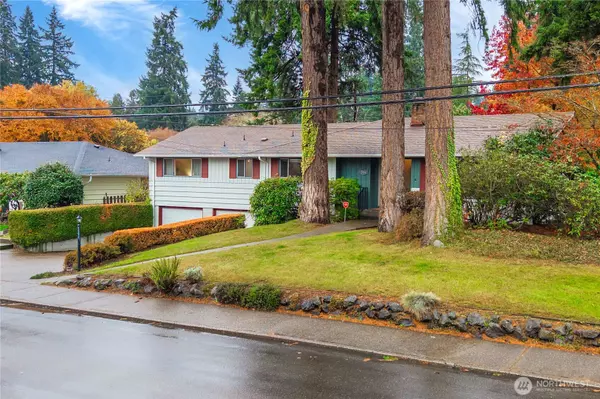 Fircrest, WA 98466,914 Alameda Ave