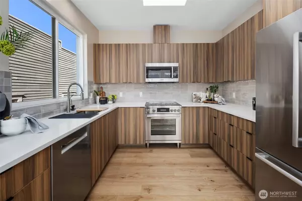 Bothell, WA 98011,10120 NE 185th ST #A