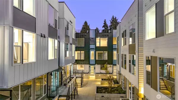 12512 35th AVE NE #B, Seattle, WA 98125